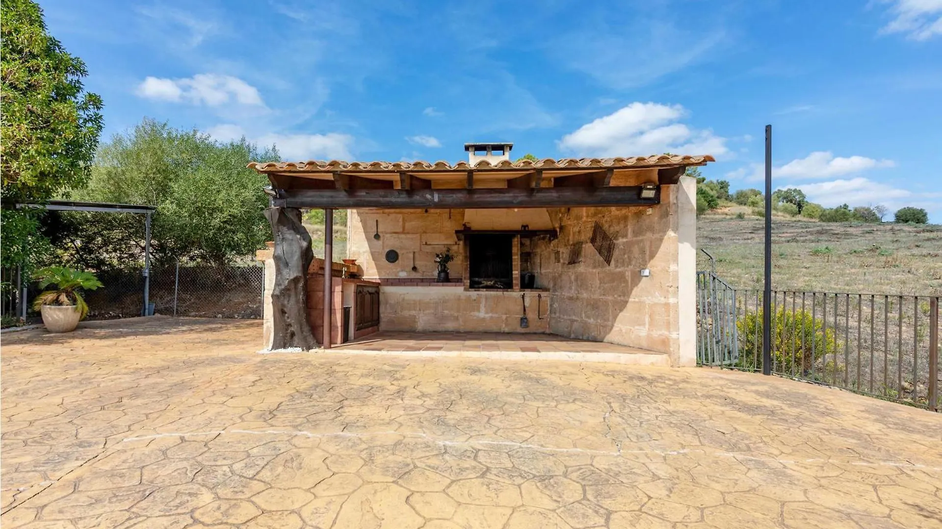 Nice Home In Sineu